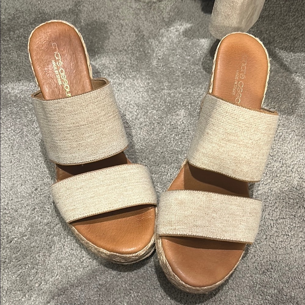 Andre Assous Tan and Cream Sandals